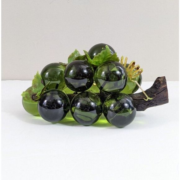 Large Green Lucite Grapes Bunch Vintage Decor Translucent Plastic - Picture 6 of 16